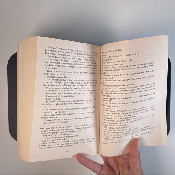 2/$25 - The Killing by David Hewson - Picture 9 of 10